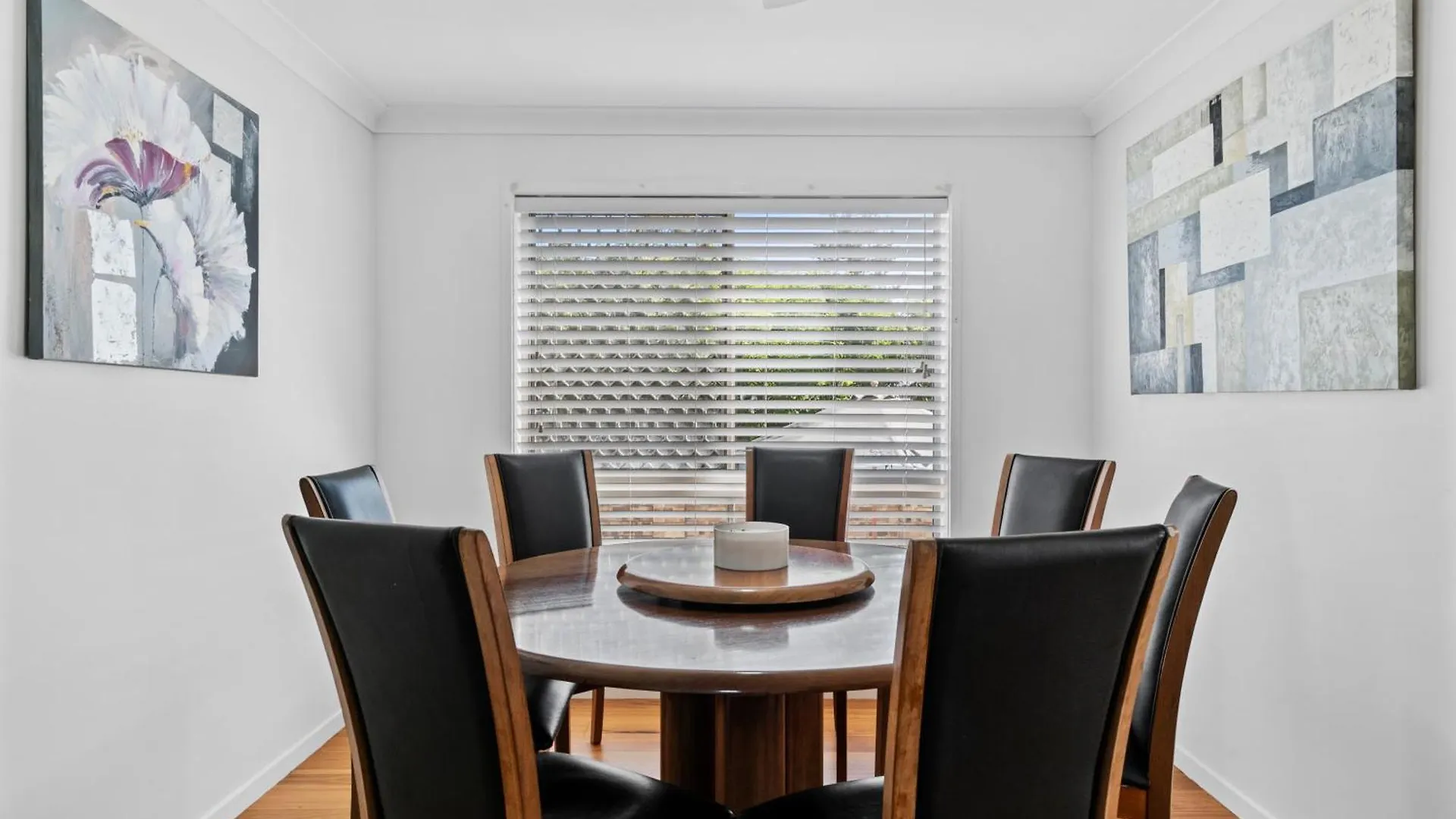 Appartamento Surfers Enclave - A Spacious Family Home Gold Coast